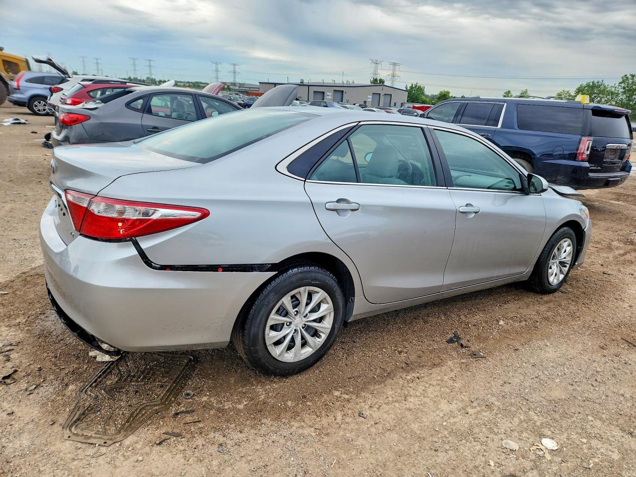 2017 TOYOTA CAMRY LE — снимка 3
