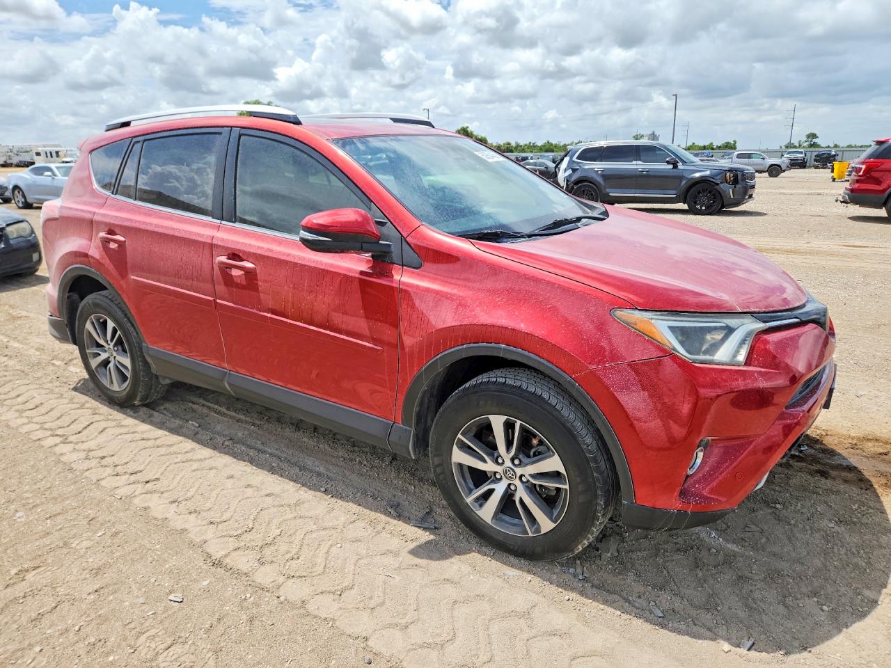 2016 TOYOTA RAV4 XLE — снимка 4