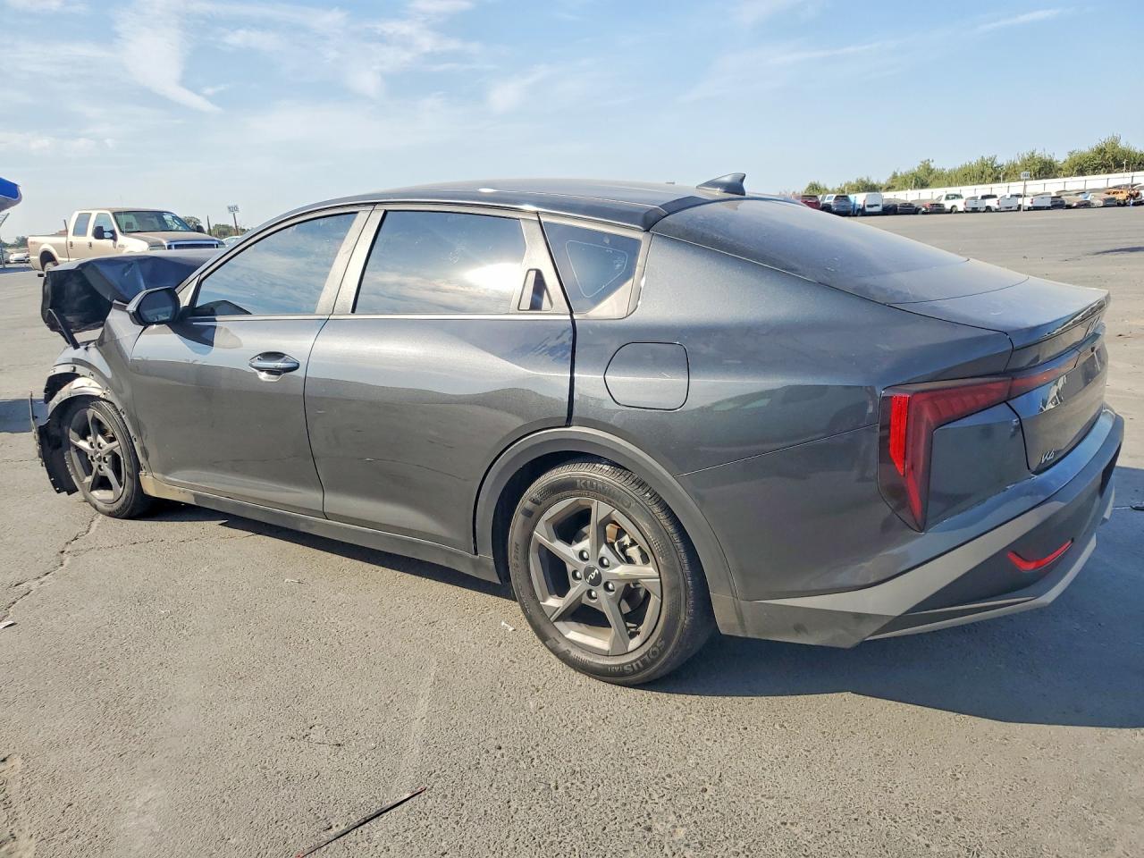 2025 KIA K4 LXS — снимка 2