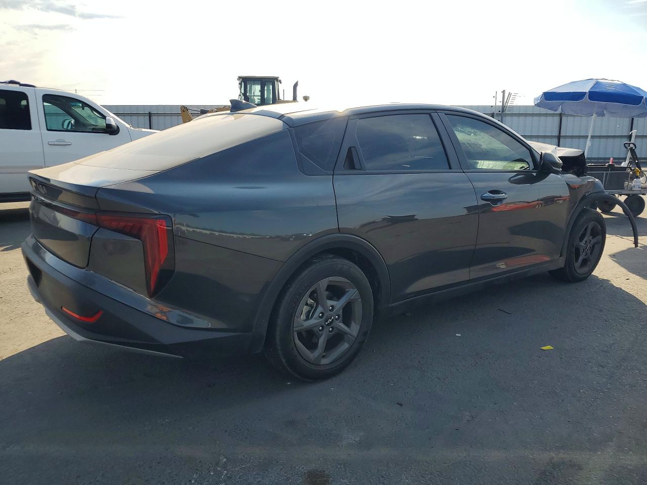 2025 KIA K4 LXS — снимка 3