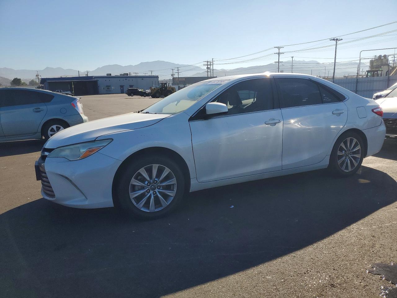 2017 TOYOTA CAMRY XLE