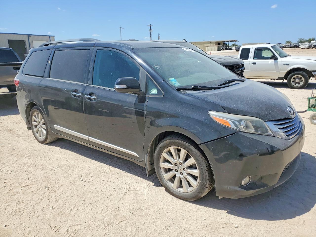 2017 TOYOTA SIENNA LIMITED PREMIUM 7-PASSENGER — снимка 4