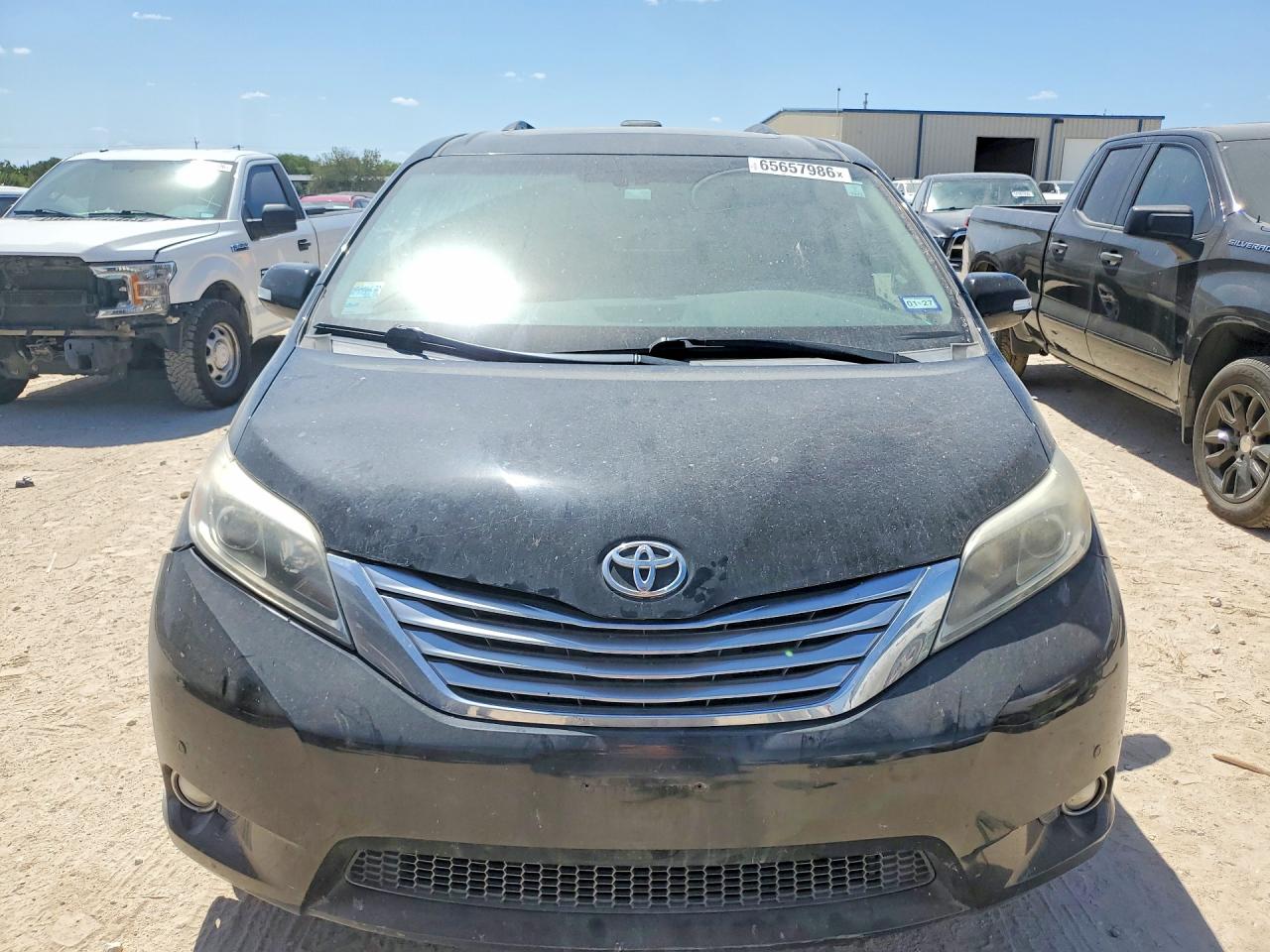 2017 TOYOTA SIENNA LIMITED PREMIUM 7-PASSENGER — снимка 5