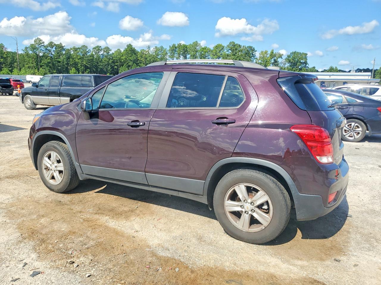 2021 CHEVROLET TRAX 1LT — снимка 2
