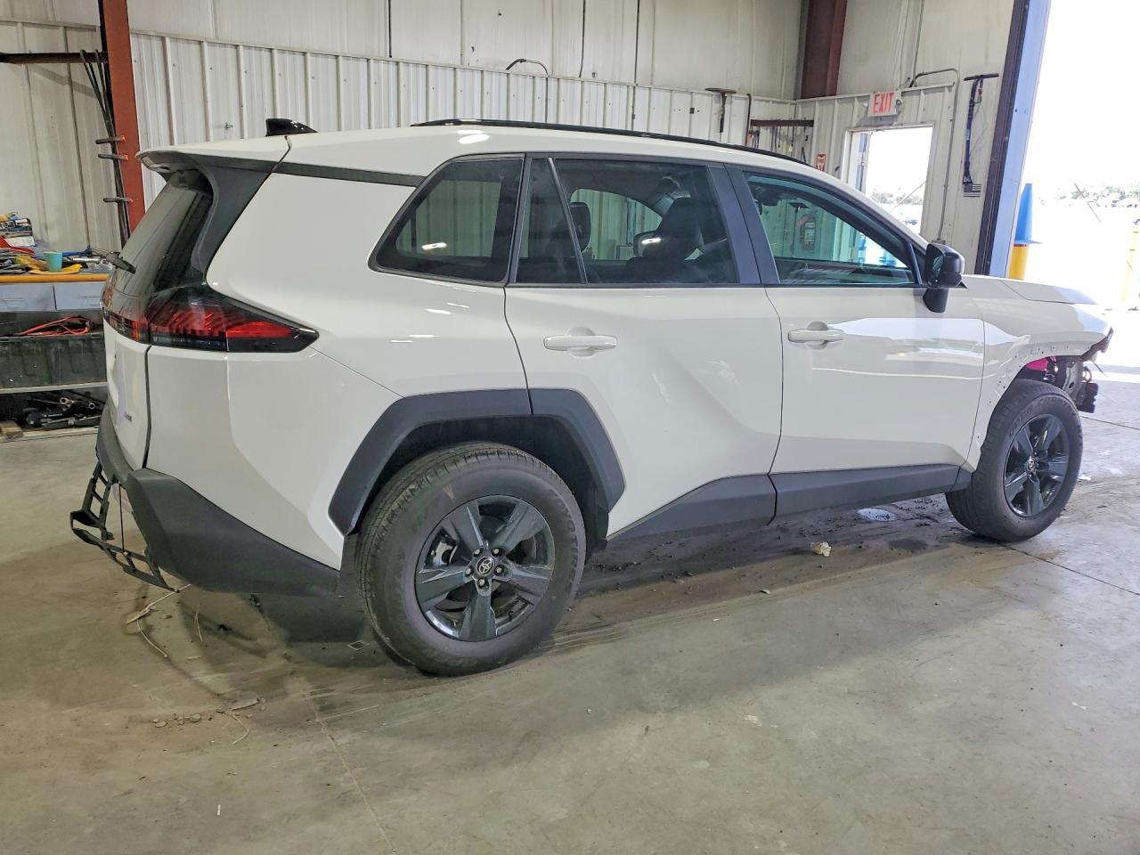 2026 TOYOTA RAV4 LE — снимка 3