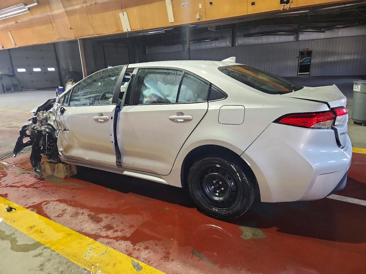2026 TOYOTA COROLLA LE — снимка 2