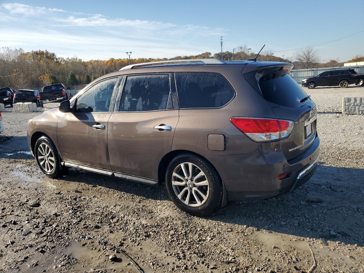 2015 NISSAN PATHFINDER SV — снимка 2