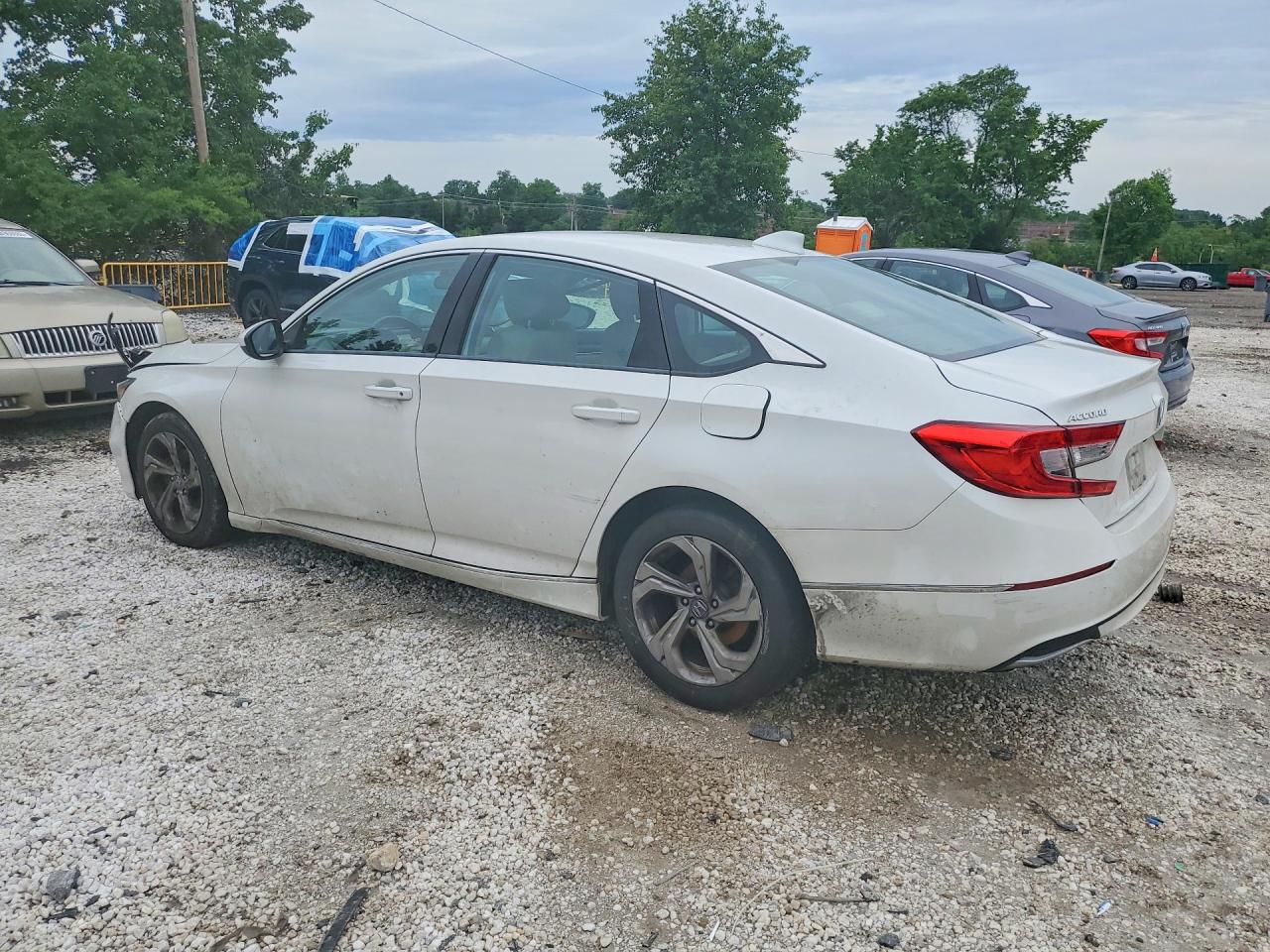 2019 HONDA ACCORD EX — снимка 2