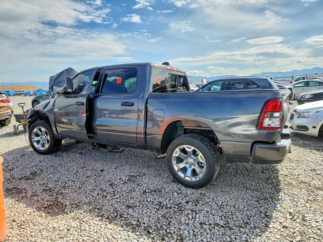 2024 RAM 1500 TRADESMAN — снимка 2