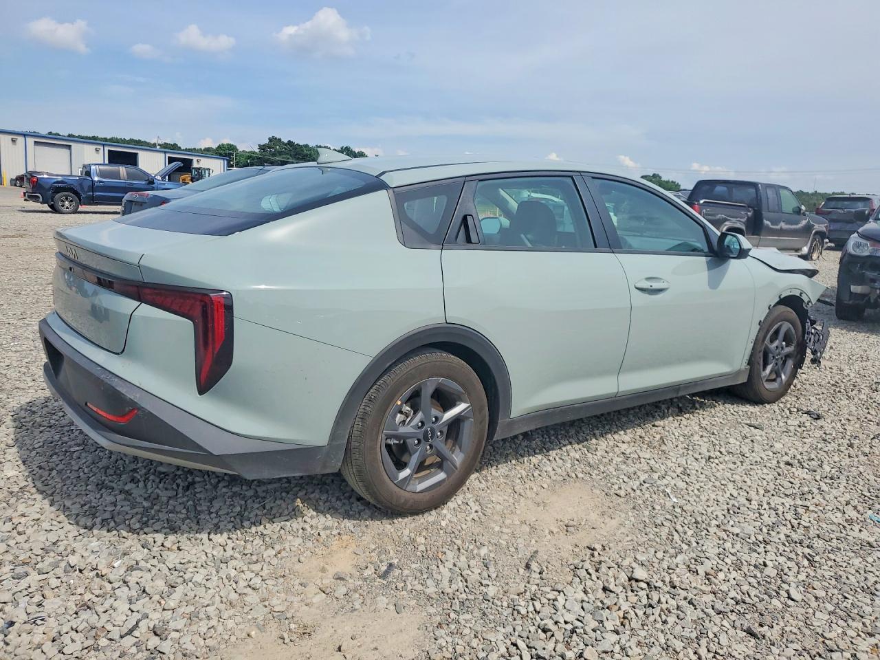 2025 KIA K4 LXS — снимка 3