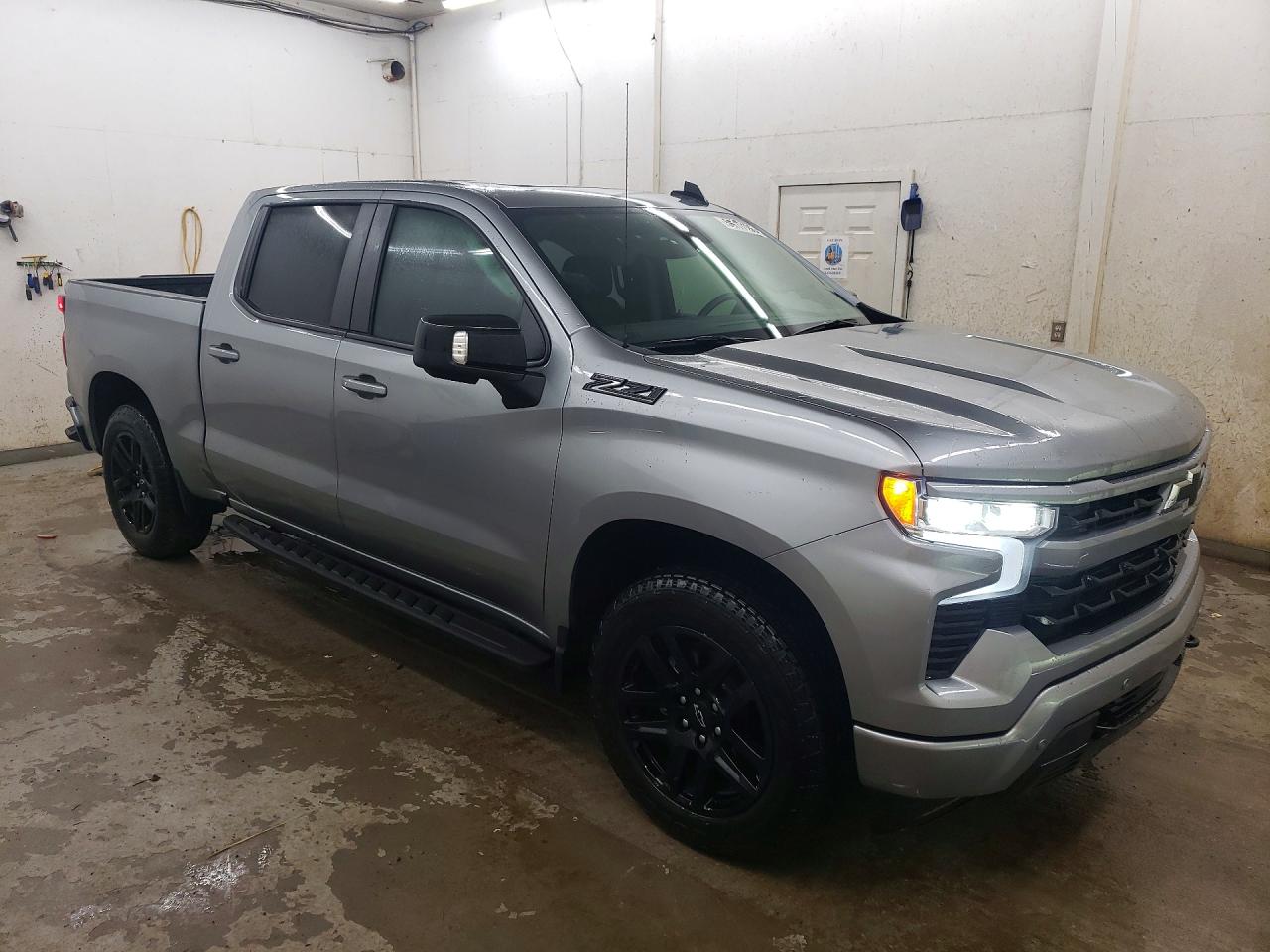 2026 CHEVROLET SILVERADO K1500 RST — снимка 4