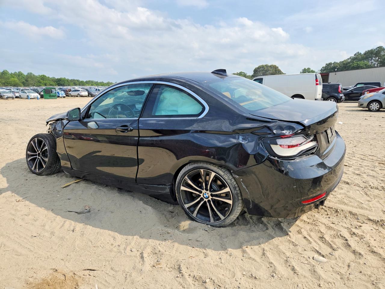 2020 BMW 230I — снимка 2