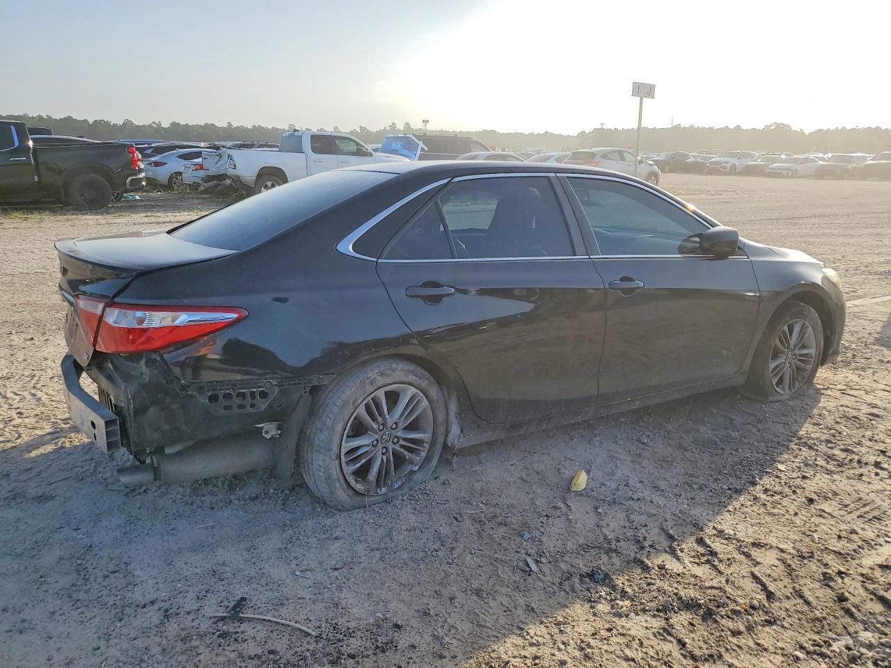 2017 TOYOTA CAMRY SE — снимка 3
