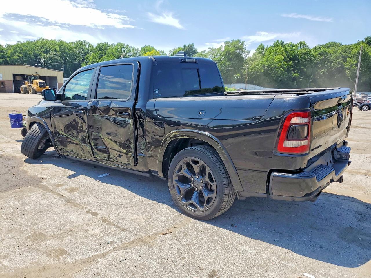 2021 RAM 1500 LIMITED — снимка 2