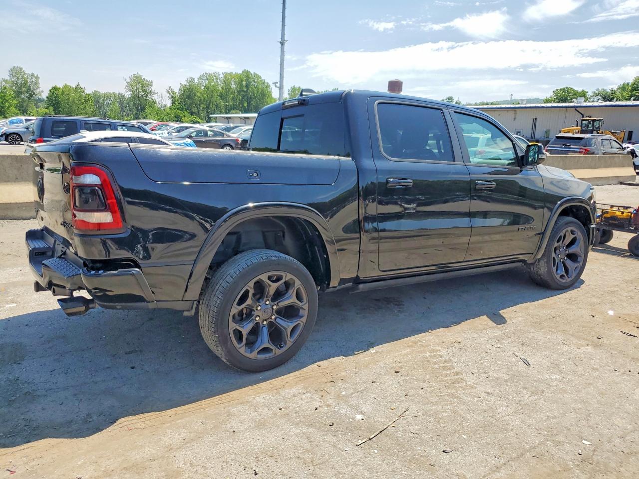2021 RAM 1500 LIMITED — снимка 3
