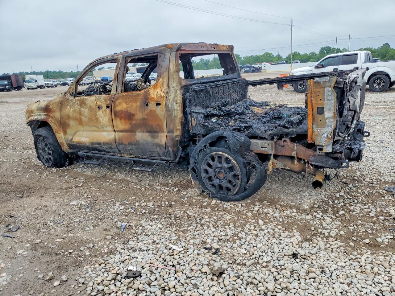 2025 TOYOTA TACOMA TRD OFF-ROAD HV — снимка 2