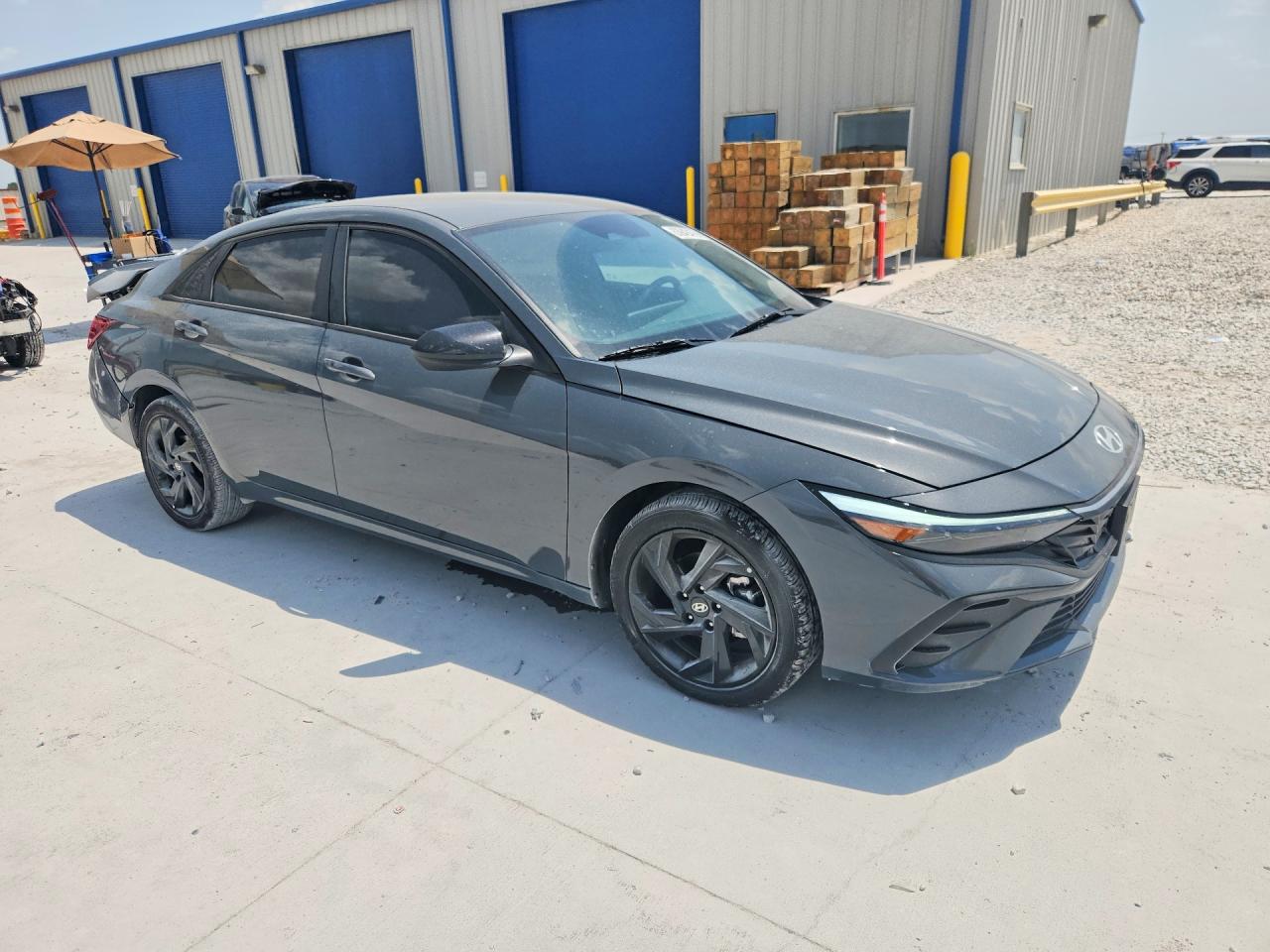 2026 HYUNDAI ELANTRA SEL SPORT — снимка 4