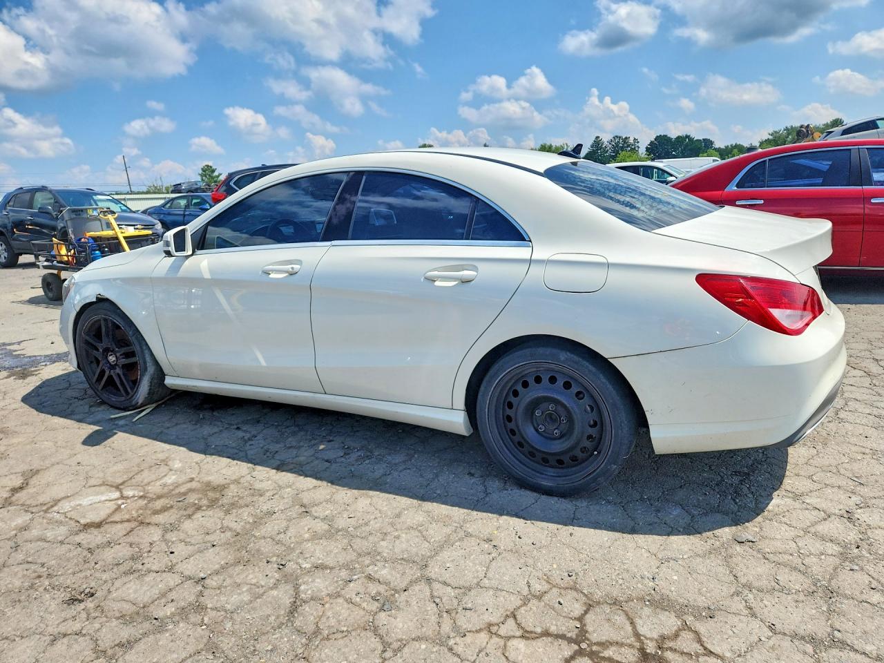 2017 MERCEDES-BENZ CLA 250 — снимка 2