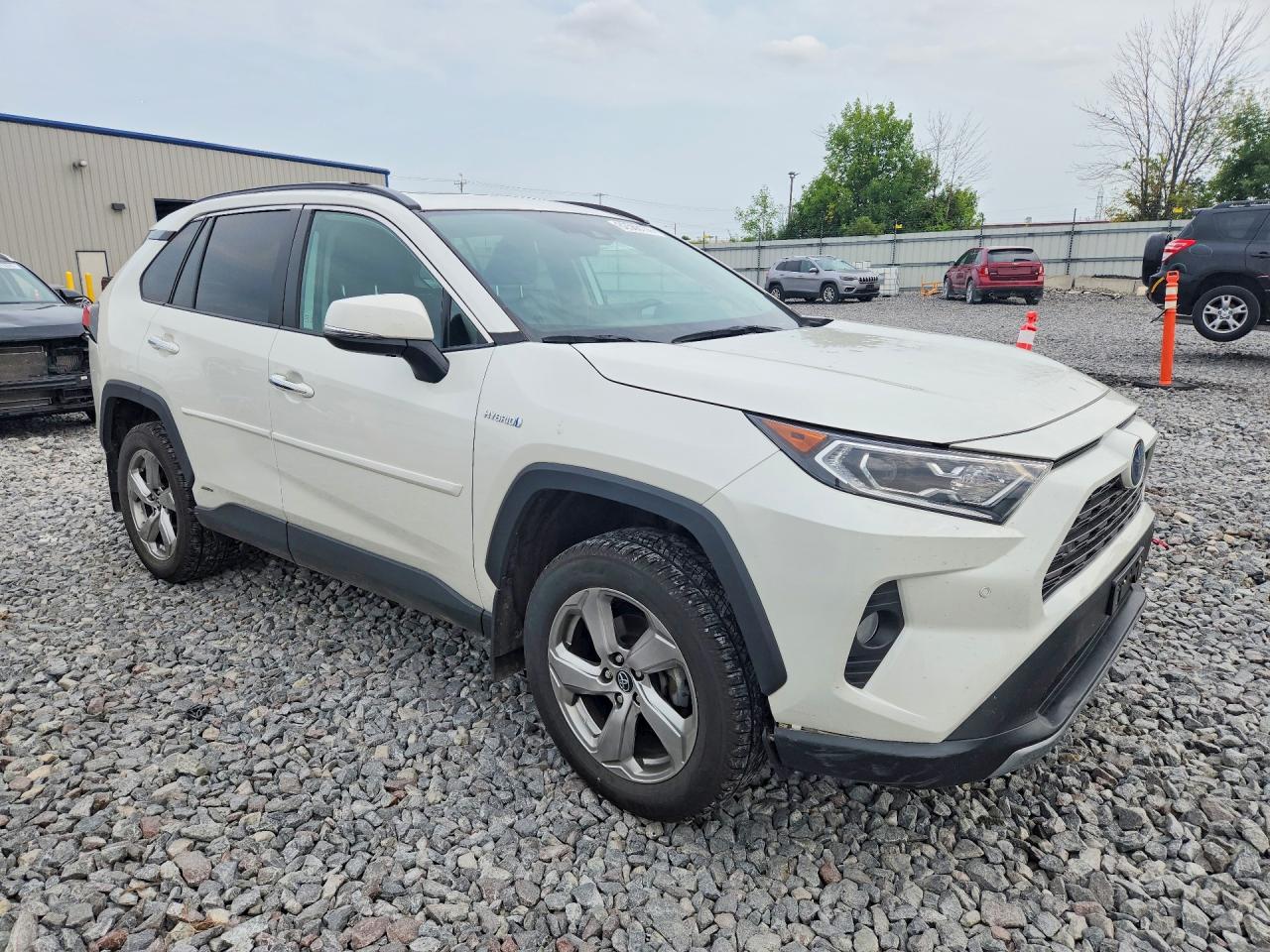 2020 TOYOTA RAV4 LIMITED — снимка 4