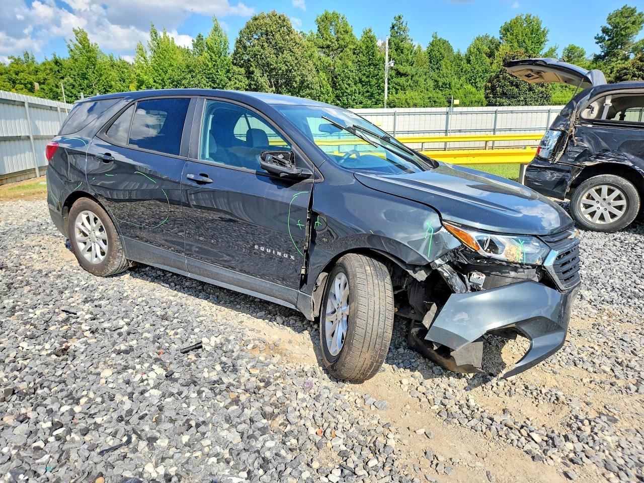 2020 CHEVROLET EQUINOX LS — снимка 4