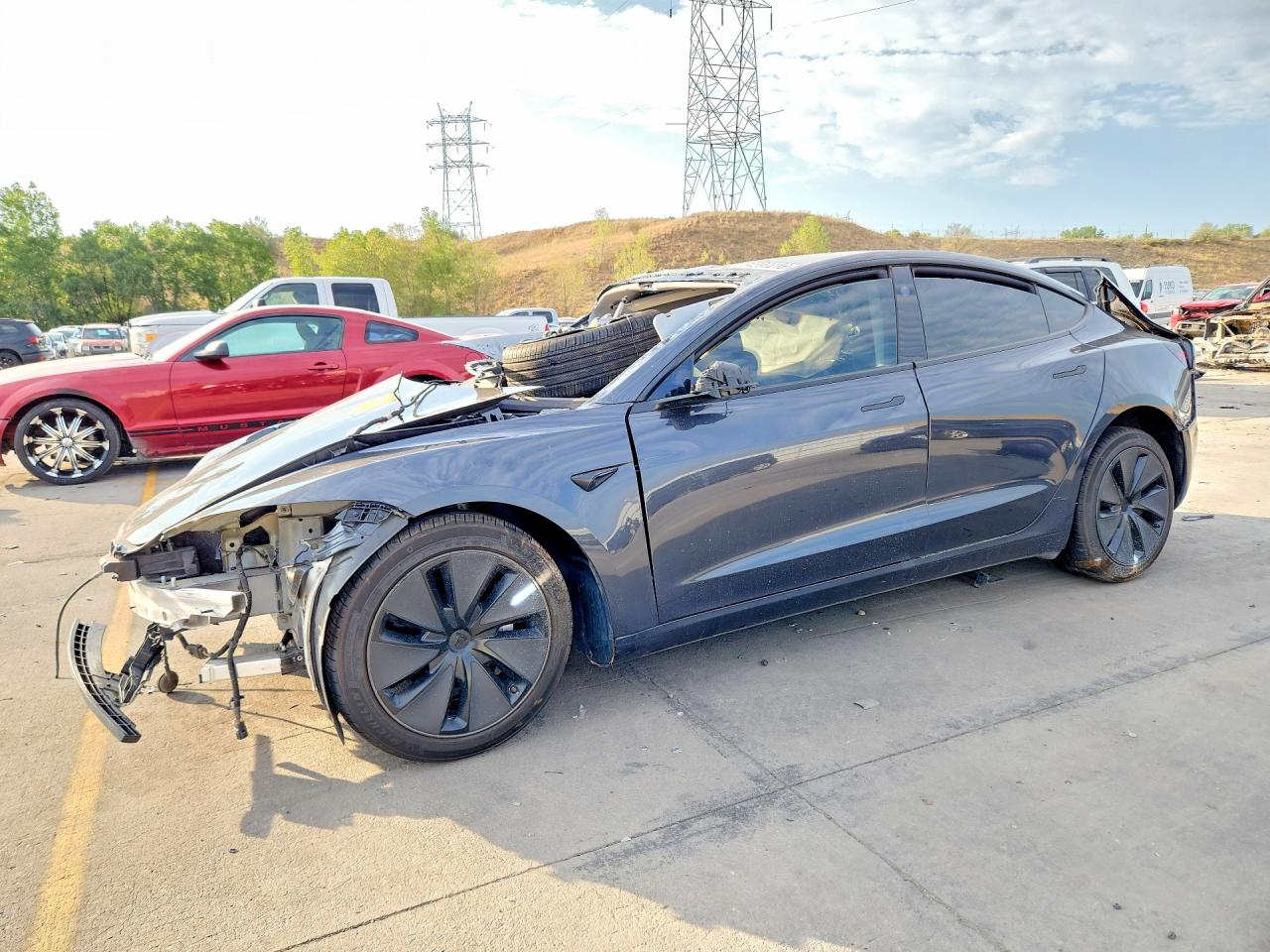 2025 TESLA MODEL 3