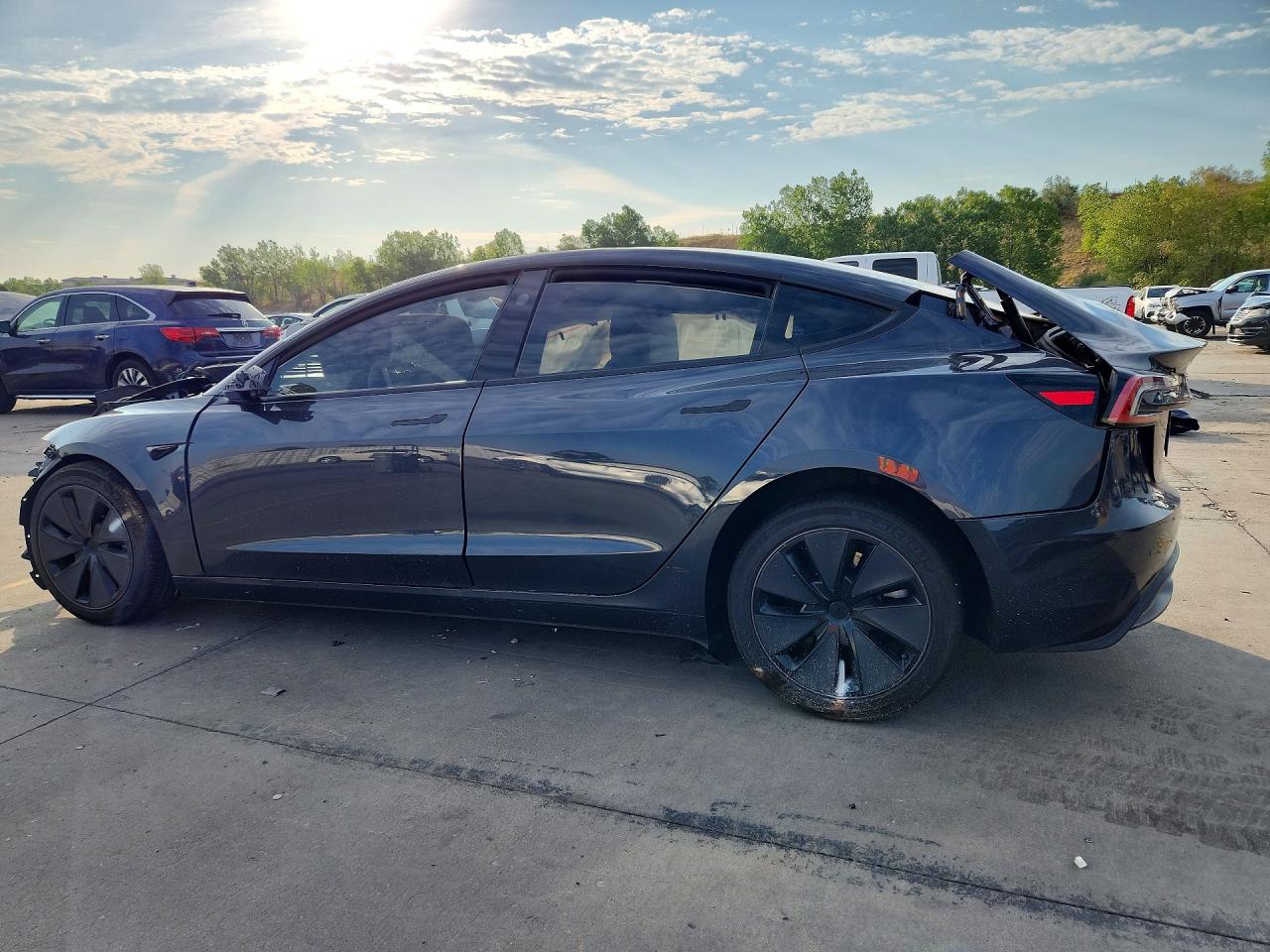 2025 TESLA MODEL 3 — снимка 2