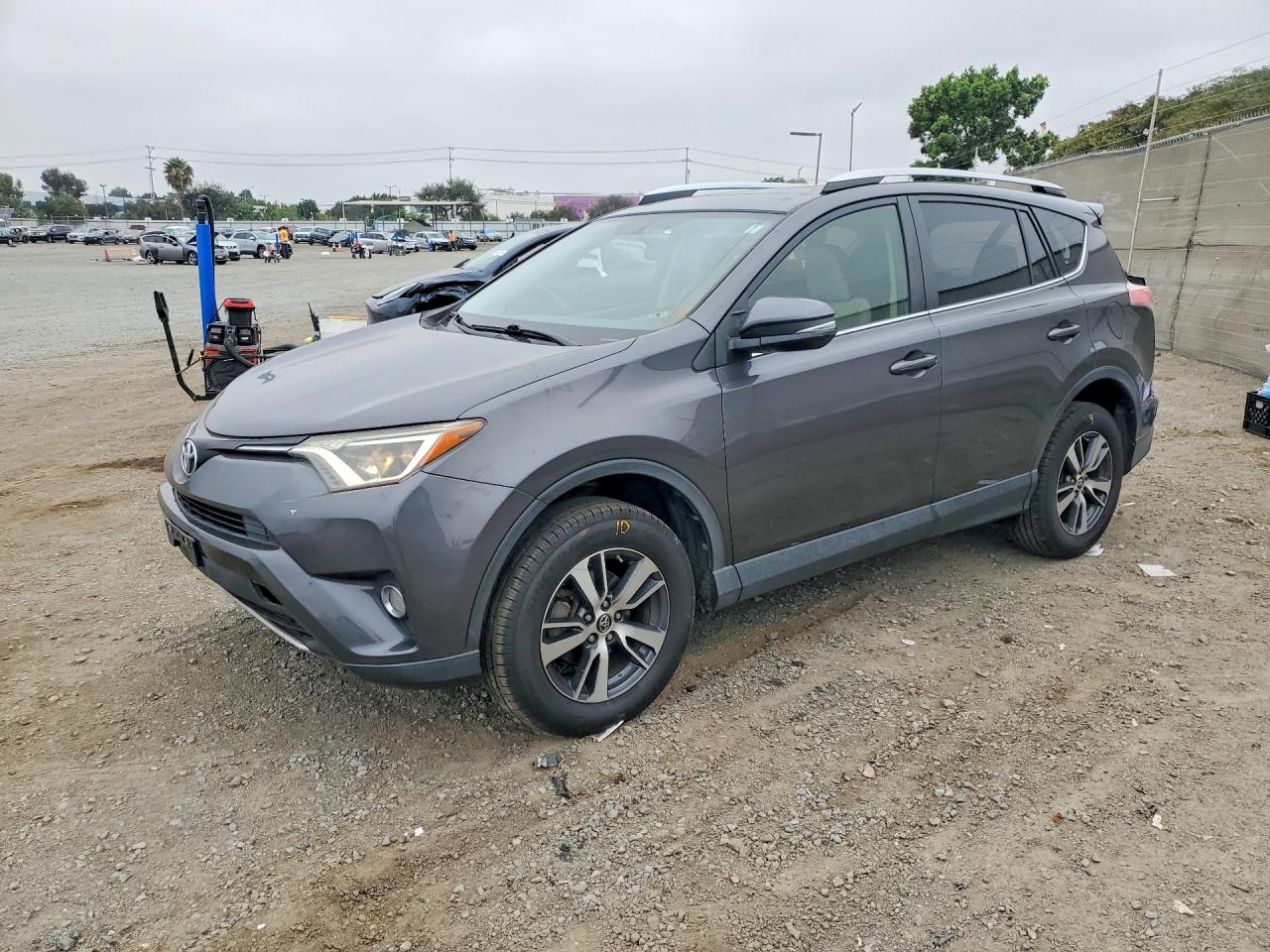 2016 TOYOTA RAV4 XLE