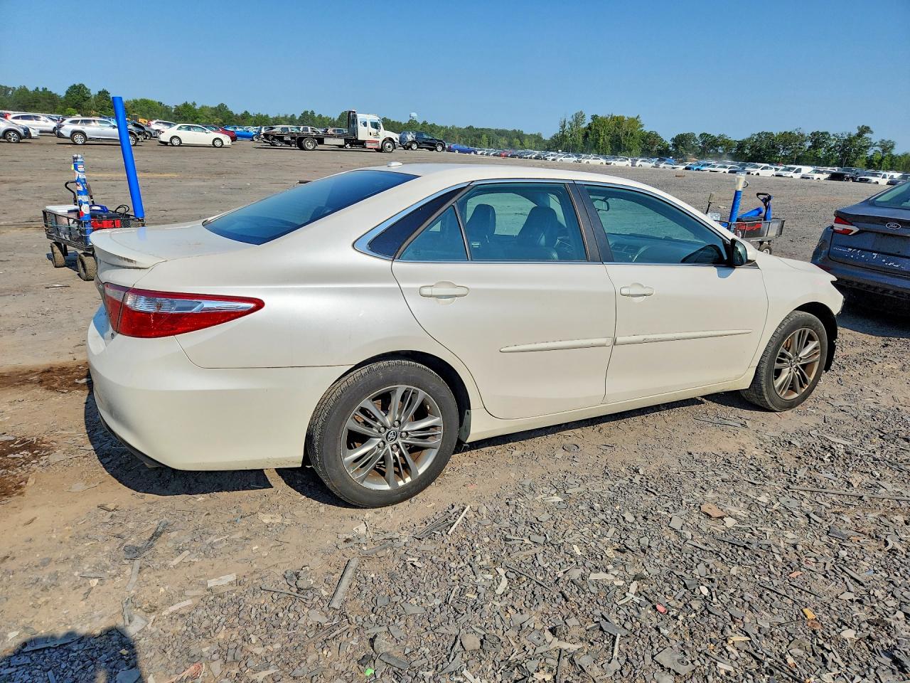 2015 TOYOTA CAMRY SE — снимка 3