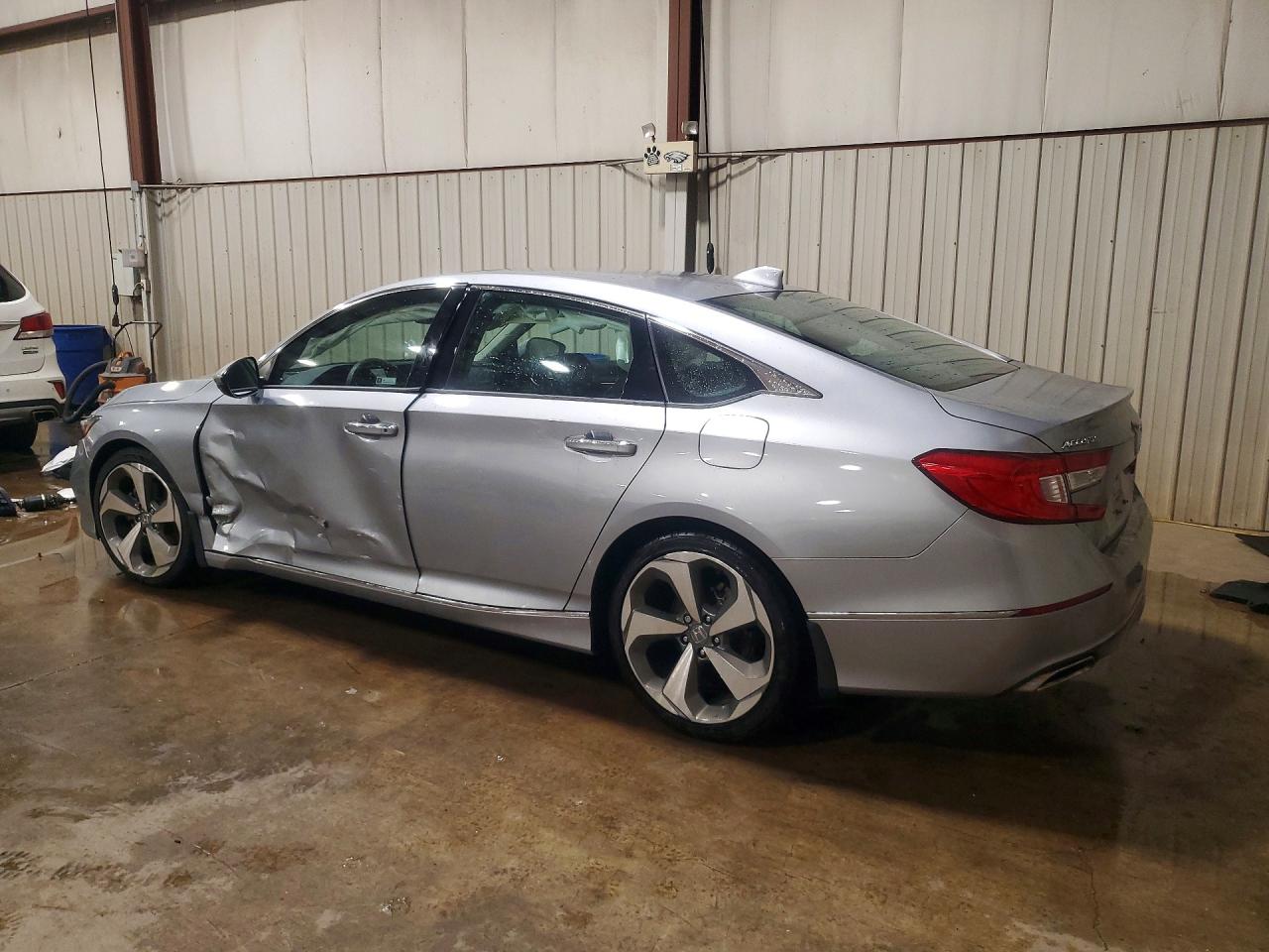 2019 HONDA ACCORD TOURING — снимка 2