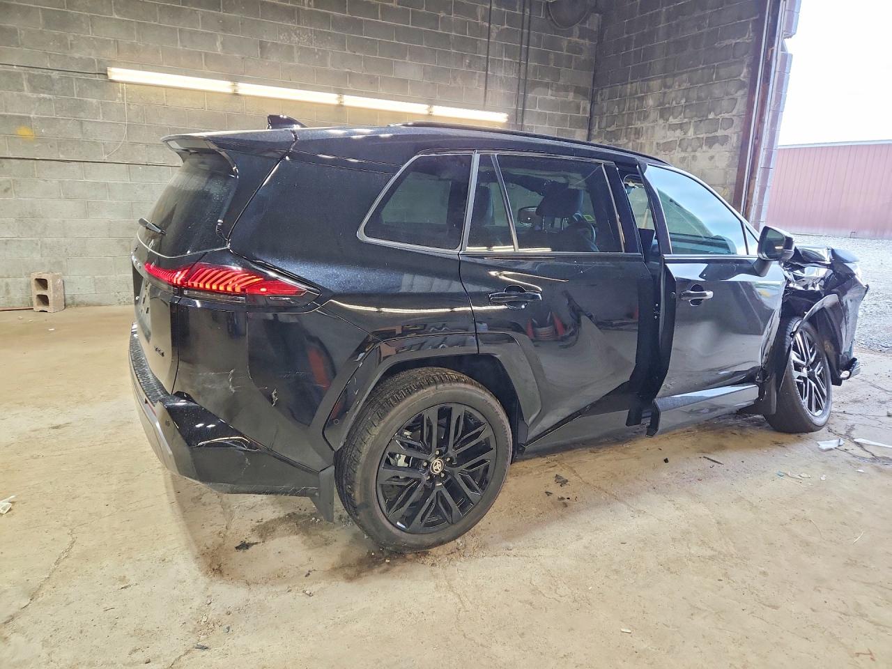 2026 TOYOTA RAV4 XSE — снимка 3