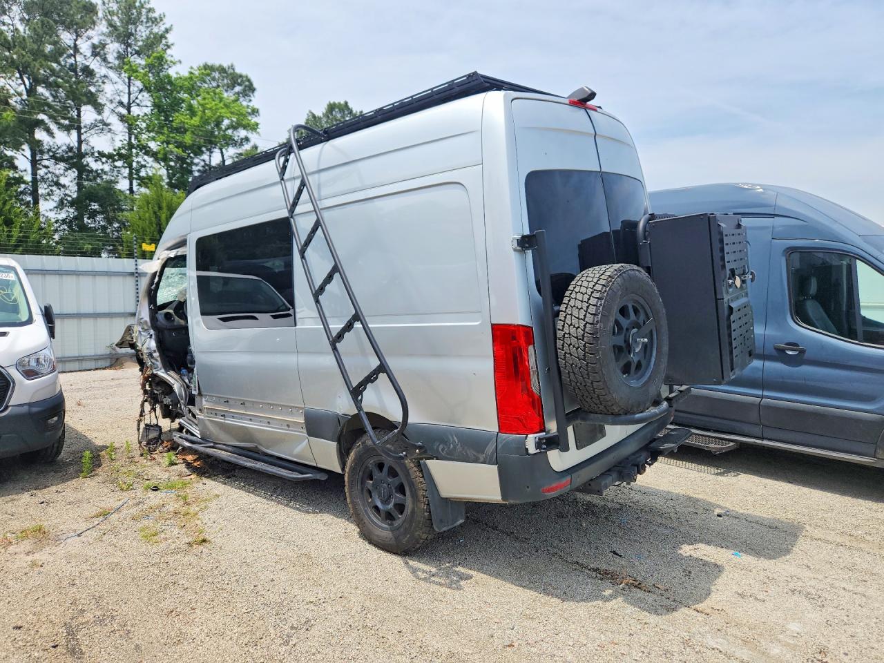 2023 MERCEDES-BENZ SPRINTER 2500 — снимка 2