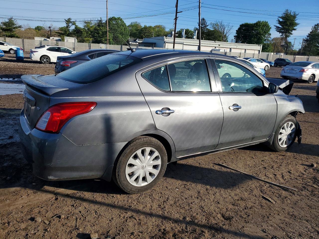 2018 NISSAN VERSA SV — снимка 3