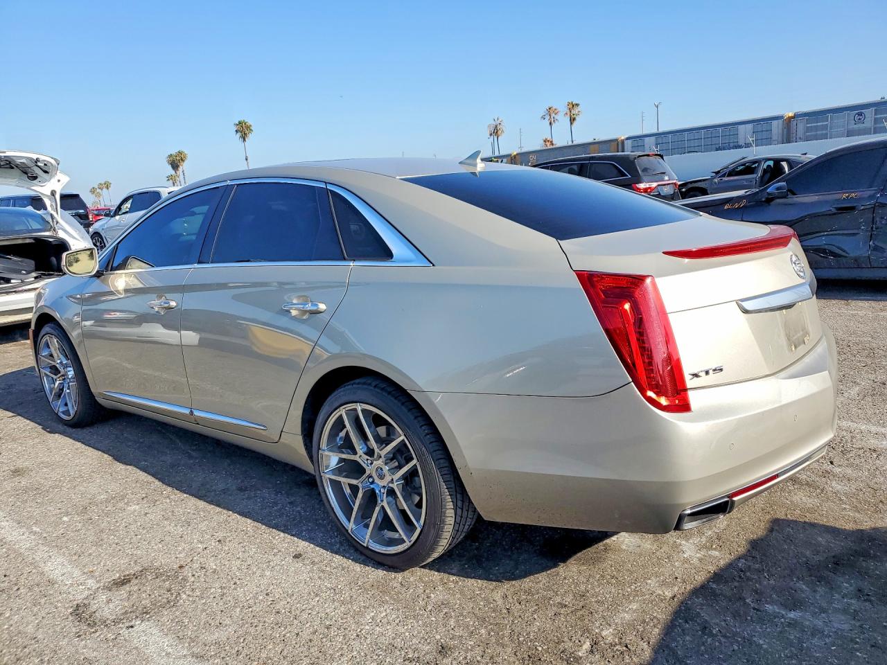 2013 CADILLAC XTS PLATINUM — снимка 2