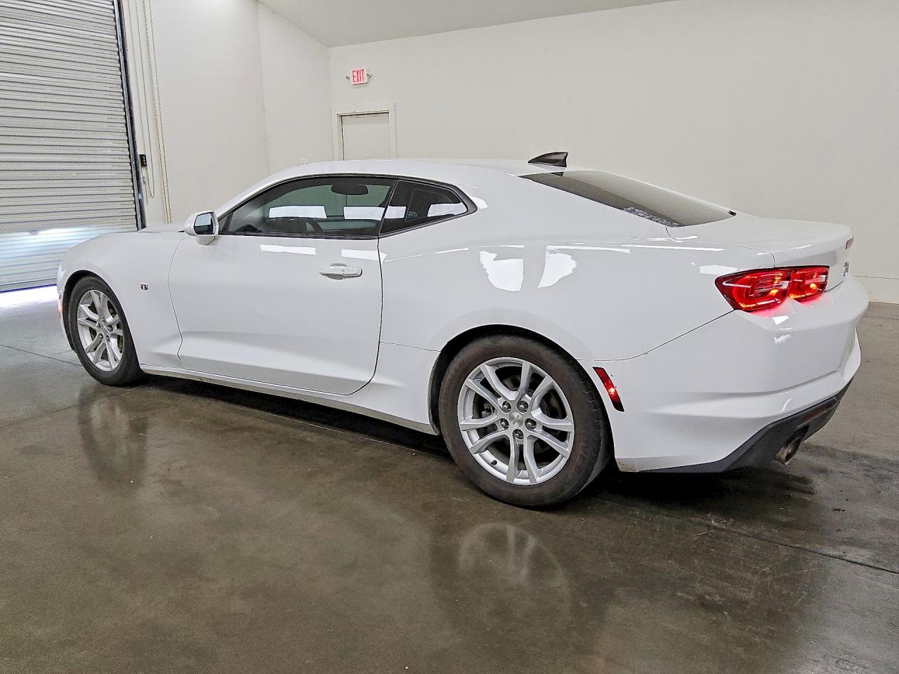 2021 CHEVROLET CAMARO LS — снимка 2