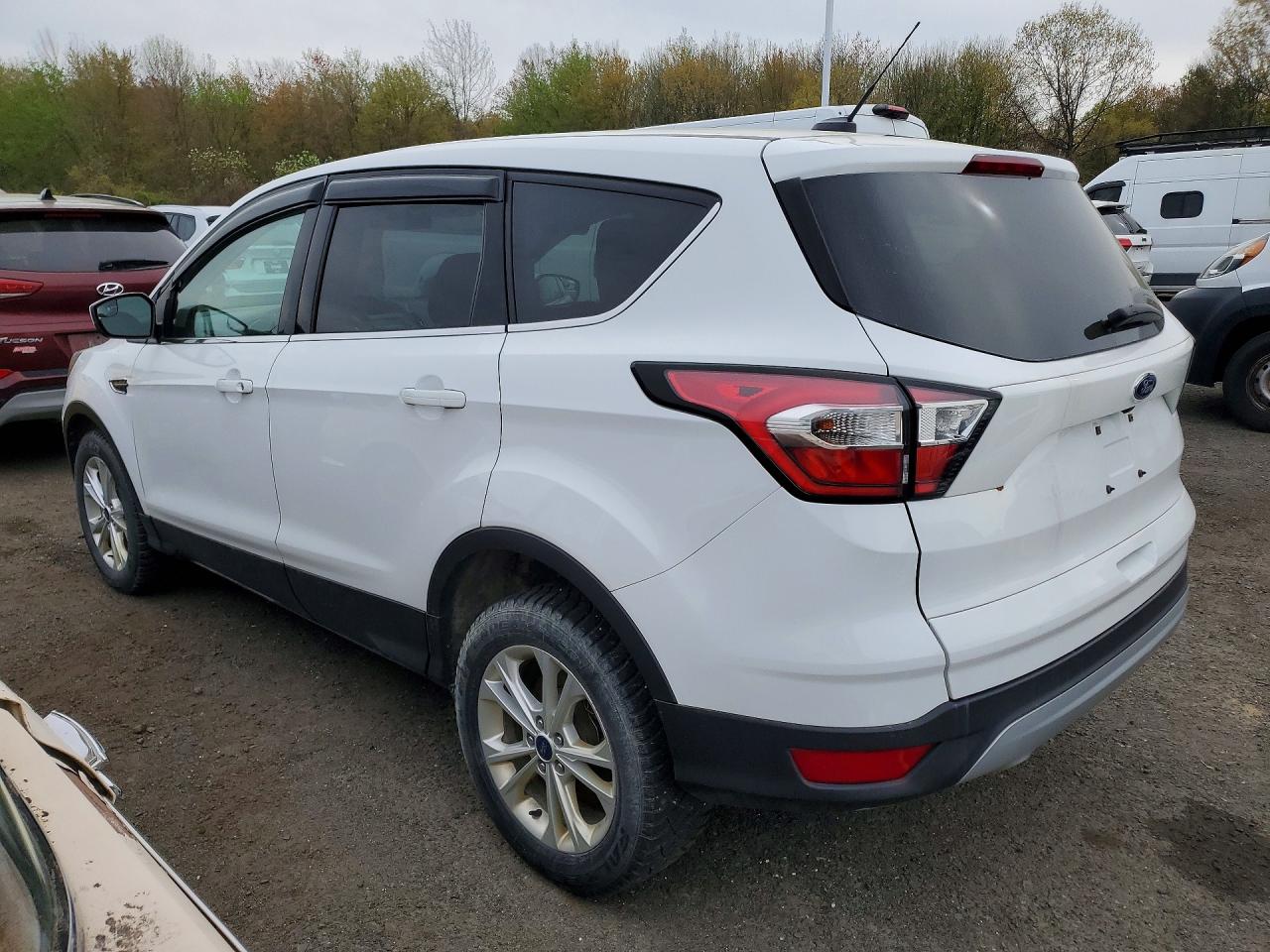 2017 FORD ESCAPE SE — снимка 2