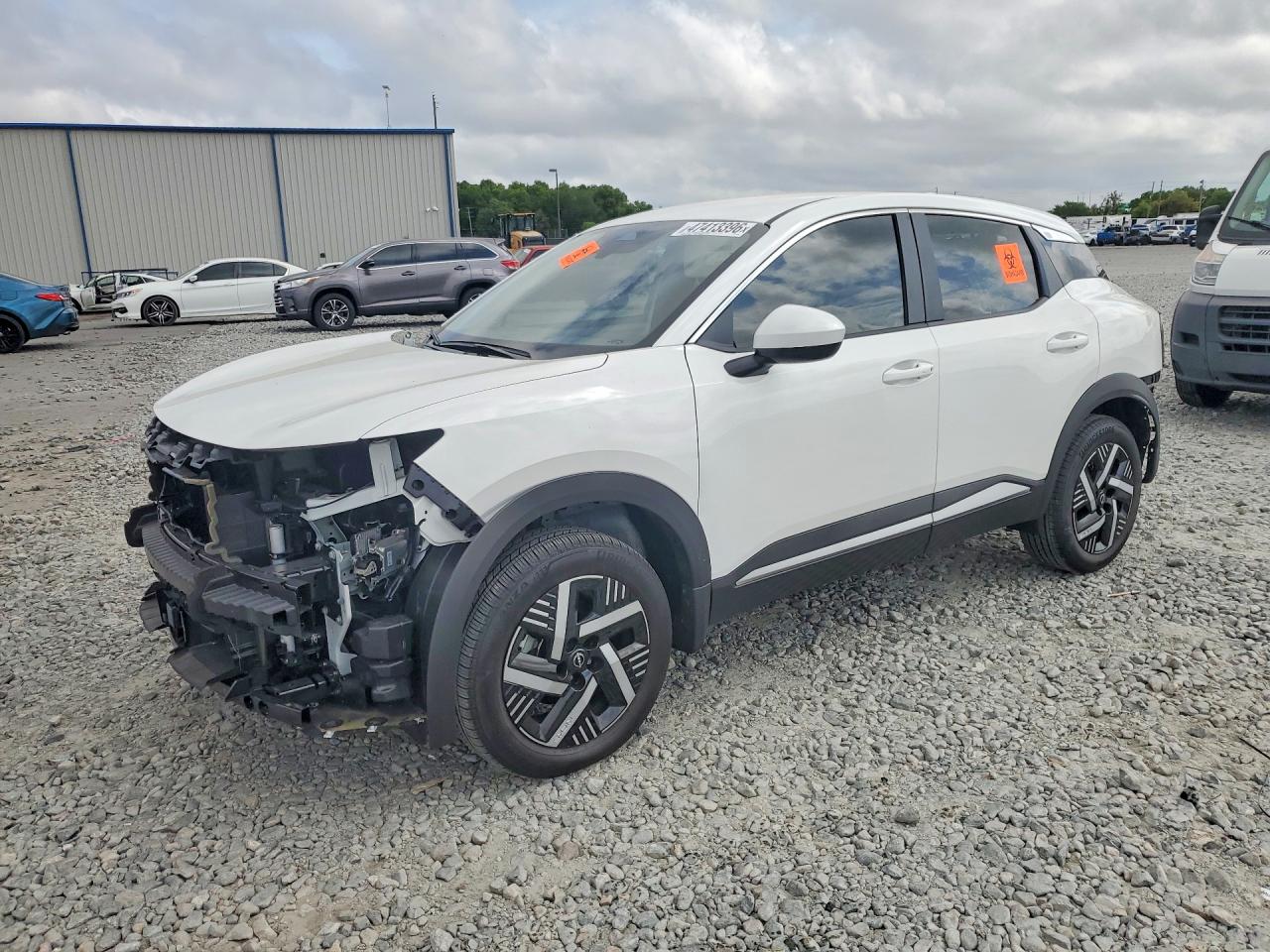 2025 NISSAN KICKS SV
