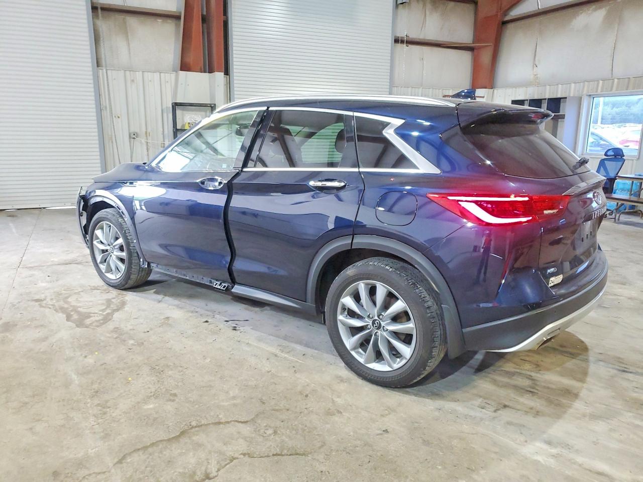 2021 INFINITI QX50 LUXE — снимка 2