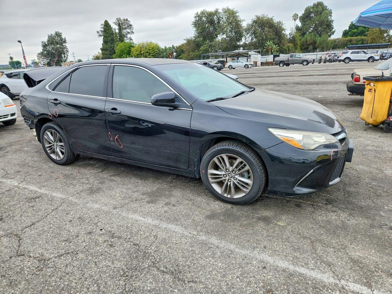 2015 TOYOTA CAMRY SE — снимка 4