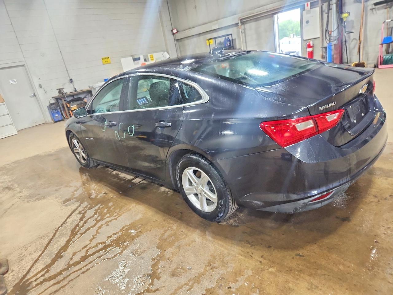 2023 CHEVROLET MALIBU LT — снимка 2