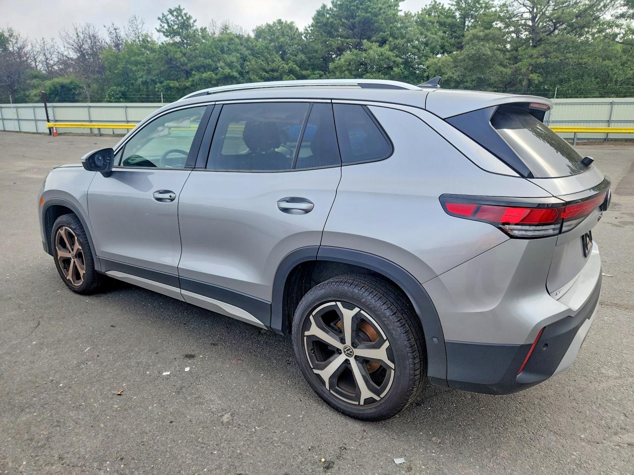 2026 VOLKSWAGEN TIGUAN SE — снимка 2
