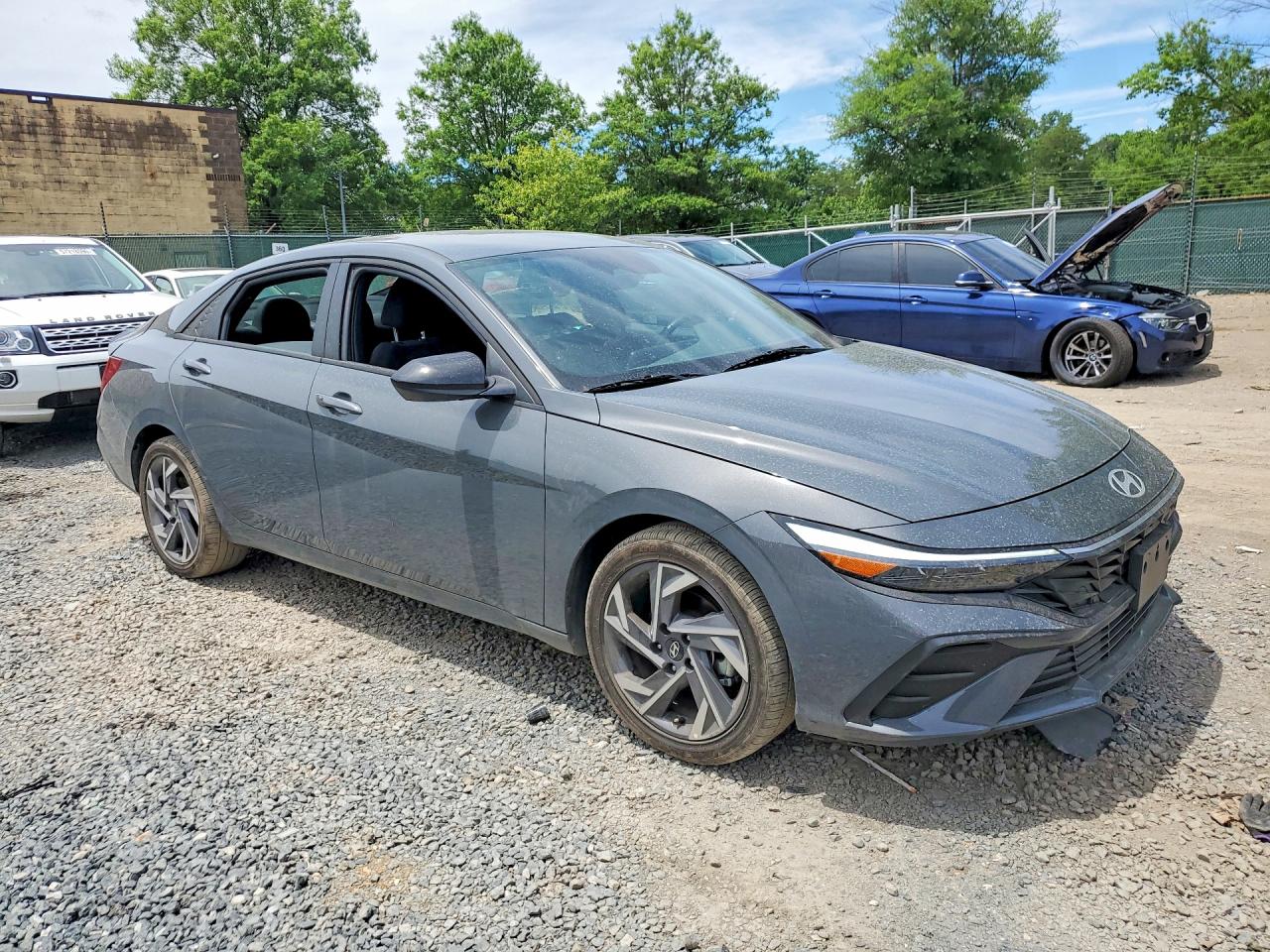 2025 HYUNDAI ELANTRA SEL SPORT — снимка 4