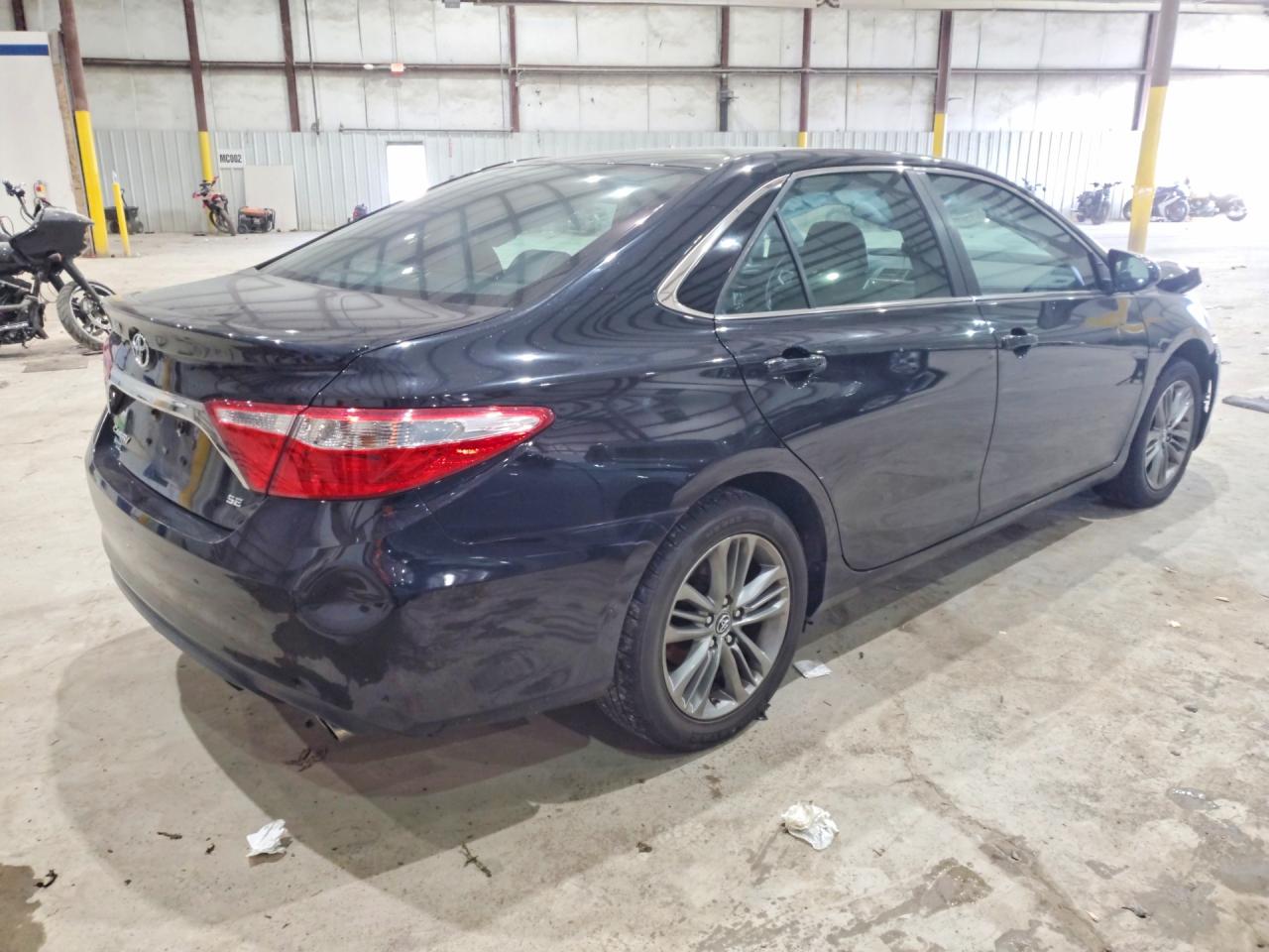 2017 TOYOTA CAMRY SE — снимка 3