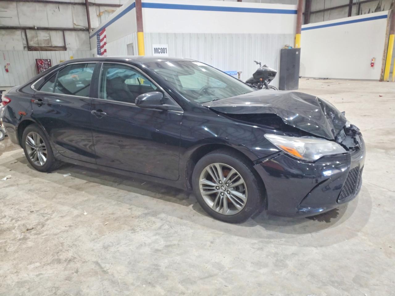 2017 TOYOTA CAMRY SE — снимка 4