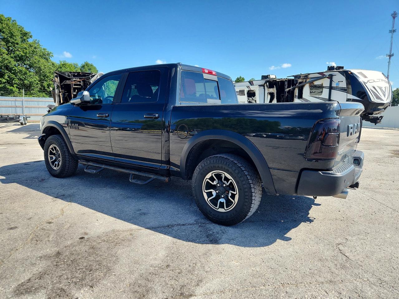 2016 RAM 1500 REBEL — снимка 2