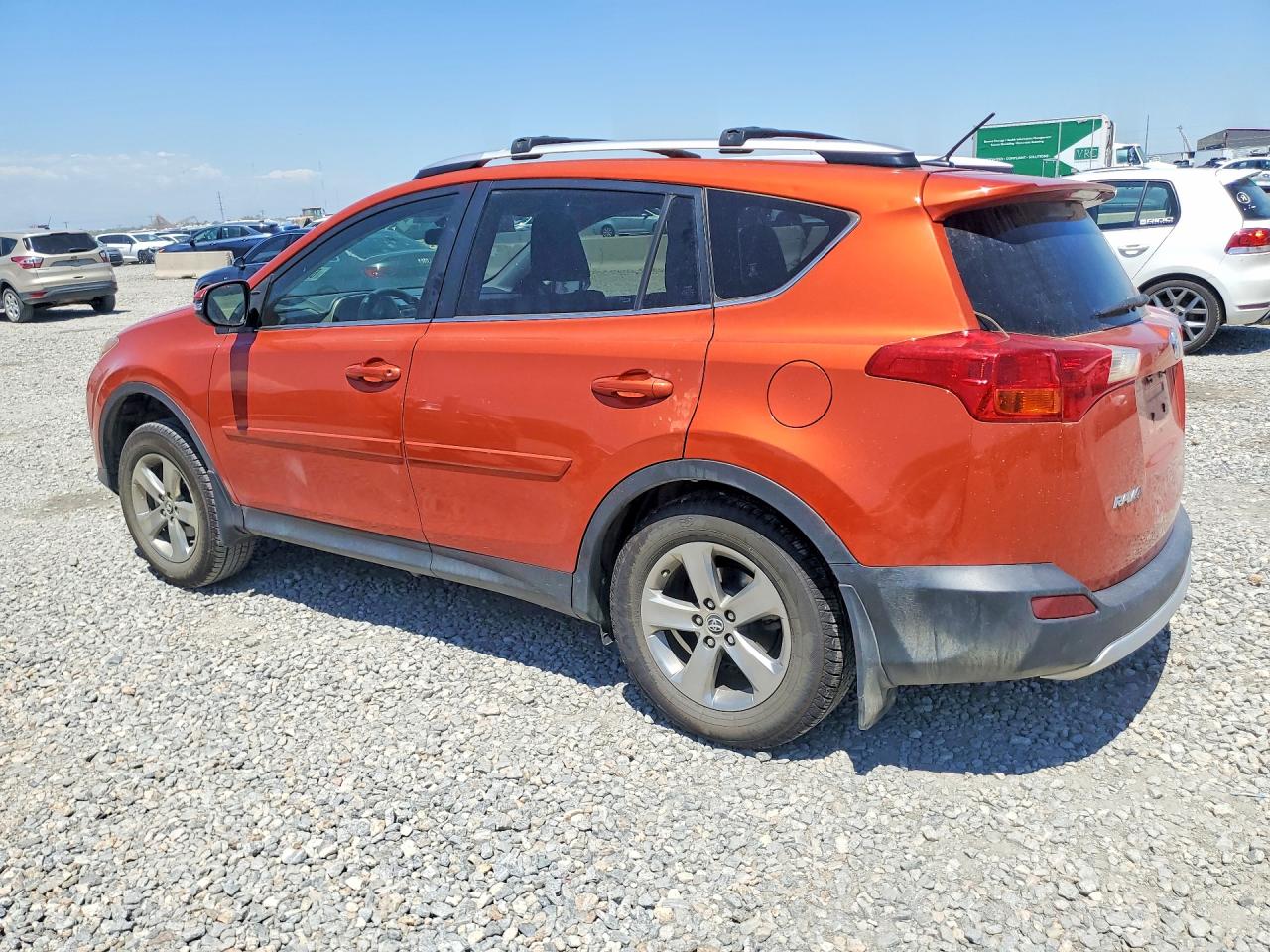 2015 TOYOTA RAV4 XLE — снимка 2