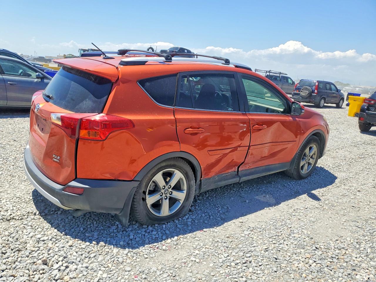 2015 TOYOTA RAV4 XLE — снимка 3