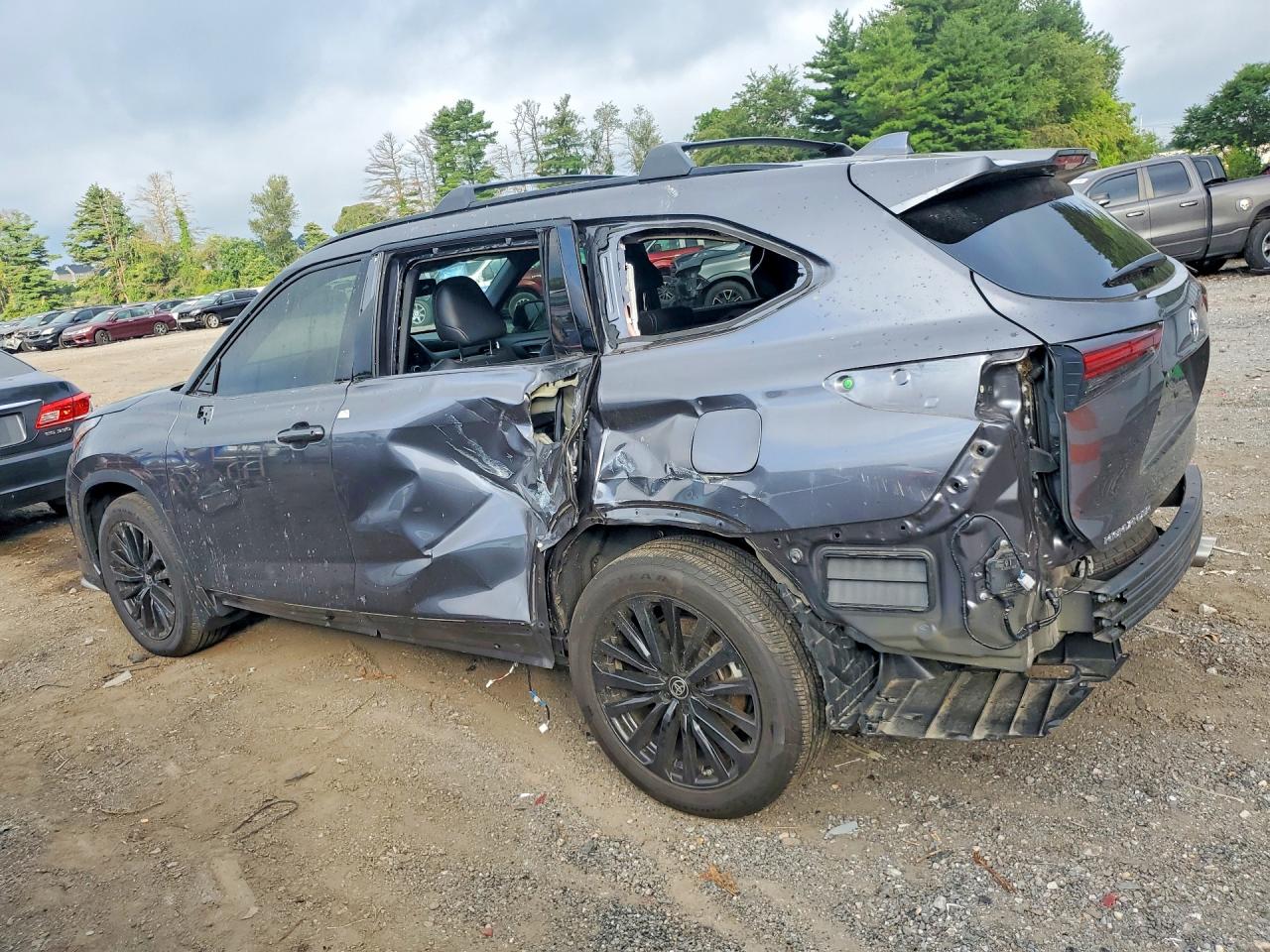 2024 TOYOTA HIGHLANDER XSE — снимка 2