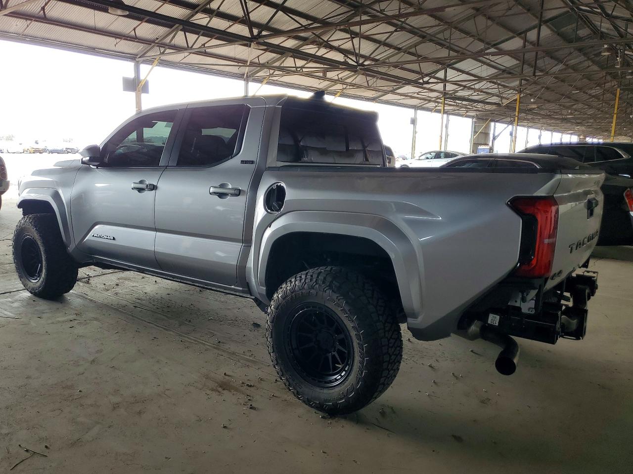 2025 TOYOTA TACOMA SR5 — снимка 2