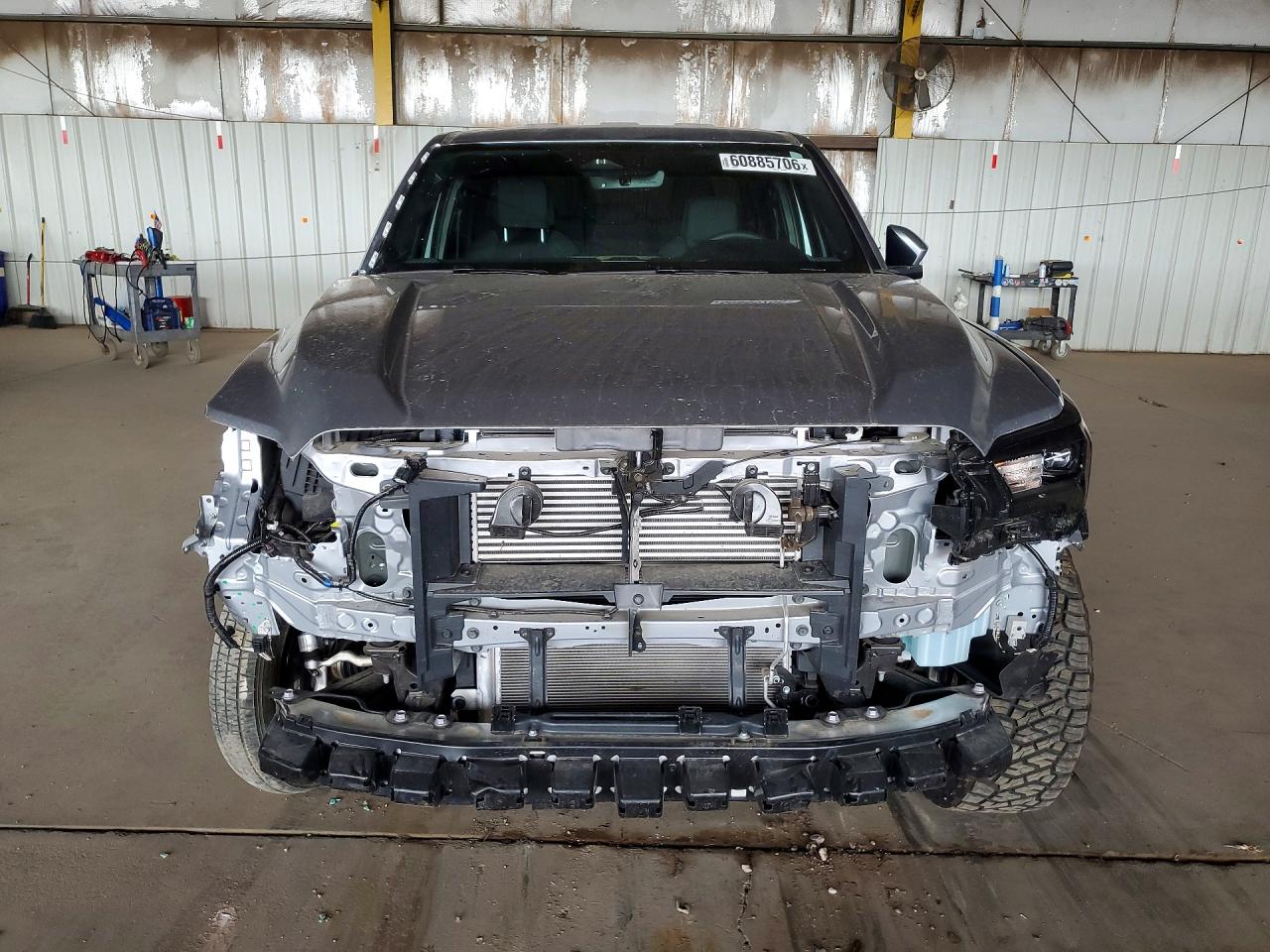 2025 TOYOTA TACOMA SR5 — снимка 5