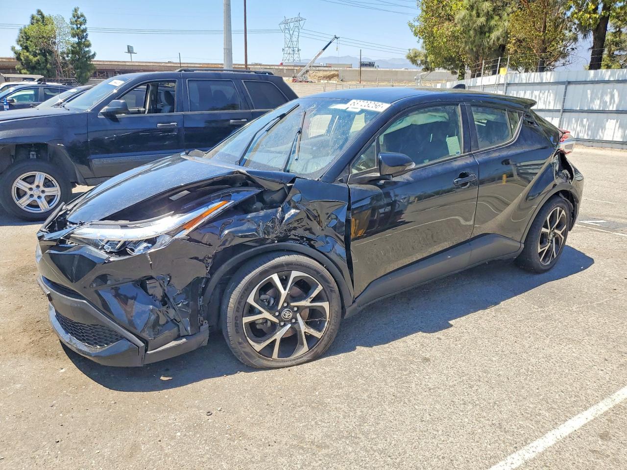 2020 TOYOTA C-HR XLE